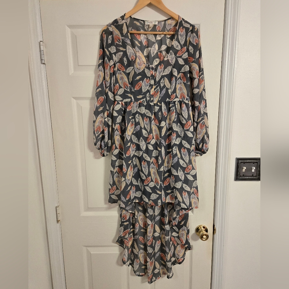 Love fire Dress grey and Yellow Floral Long Sleeve hi low hem size small